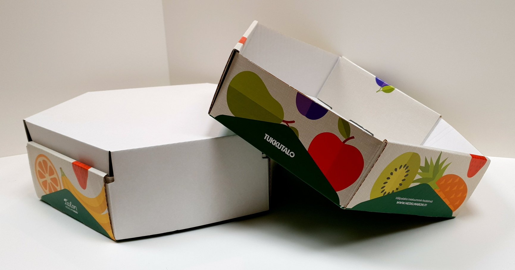 Offsetpainetun koottavan tuotepakkauksen kansi ja pohja.
