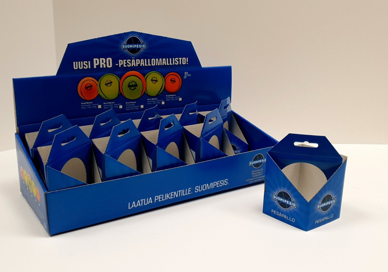 Kaseeratut ja offsetpainetut myynti- ja kuljetuspakkaukset.